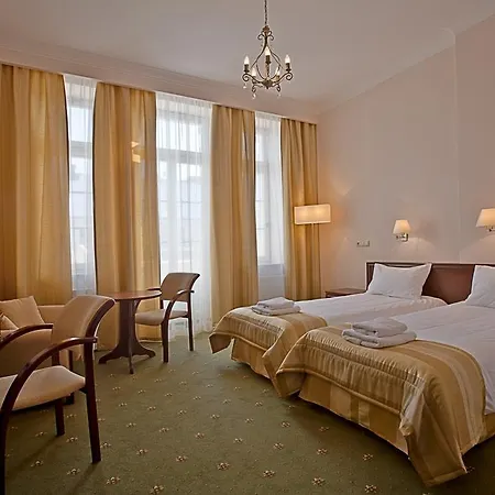 Szálloda Masovia 3*